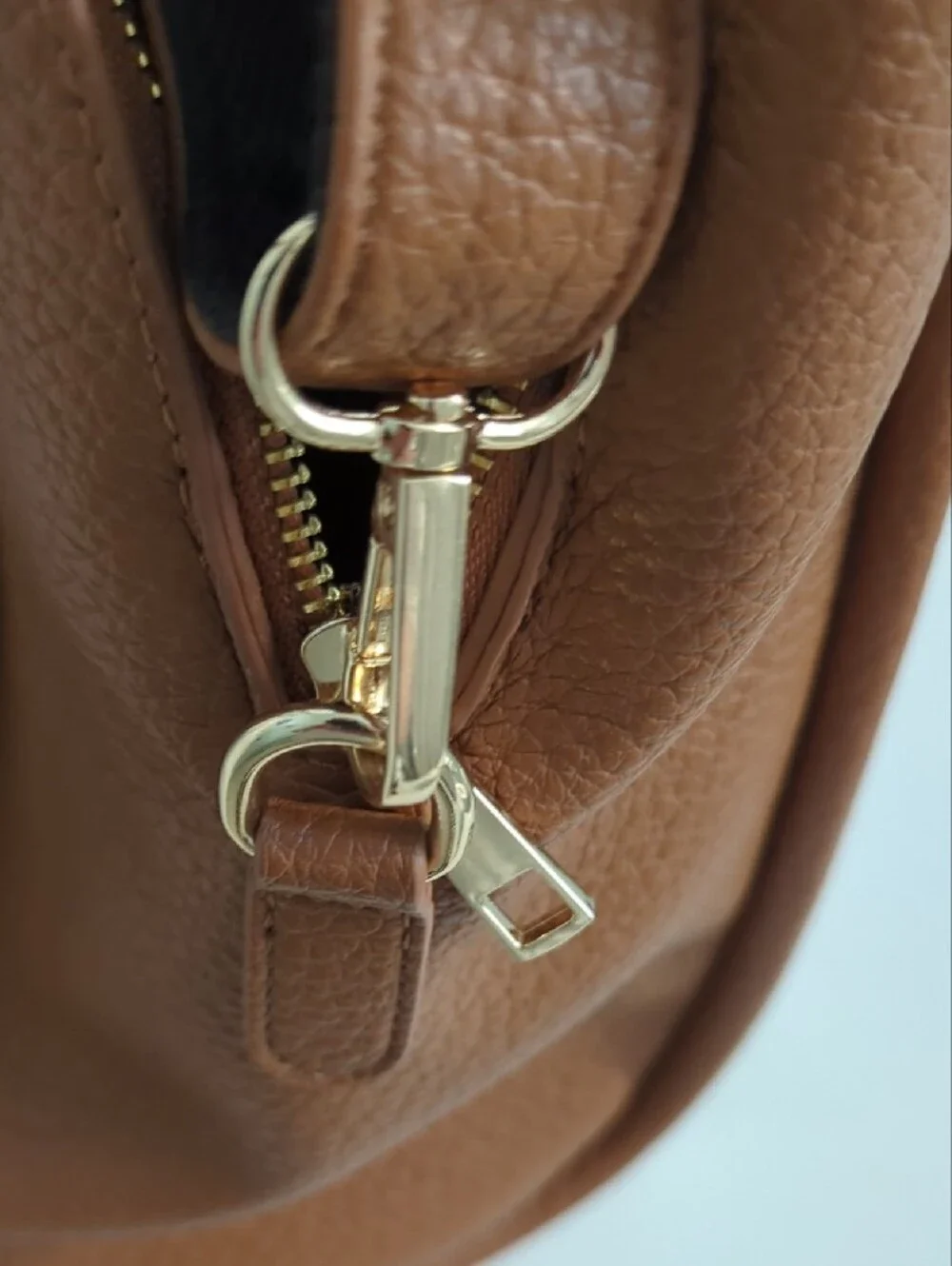 Mellow World Women's Vegan Leather Tote in Warm Tan with Gold Hardware